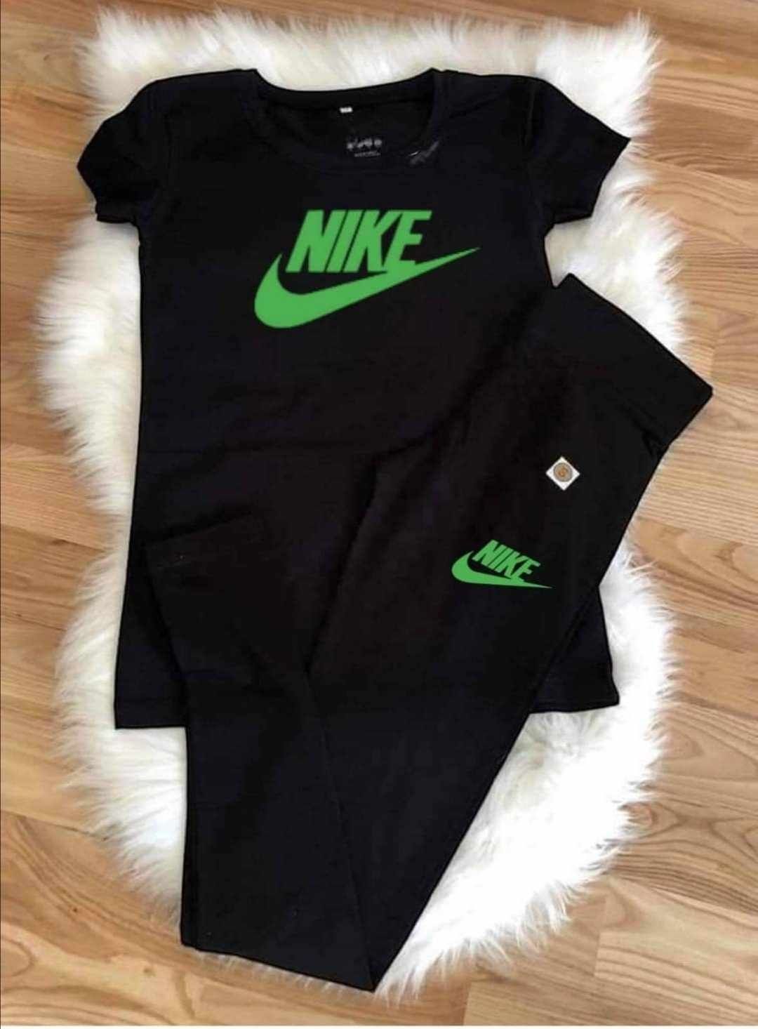 Komplety damskie Nike