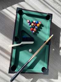 Bilard (pool table game)