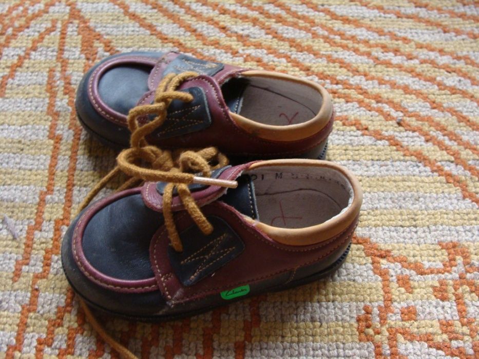 buty dla dziecka rozm. 21 wysyłka wkładka 13,5 cm clarks
