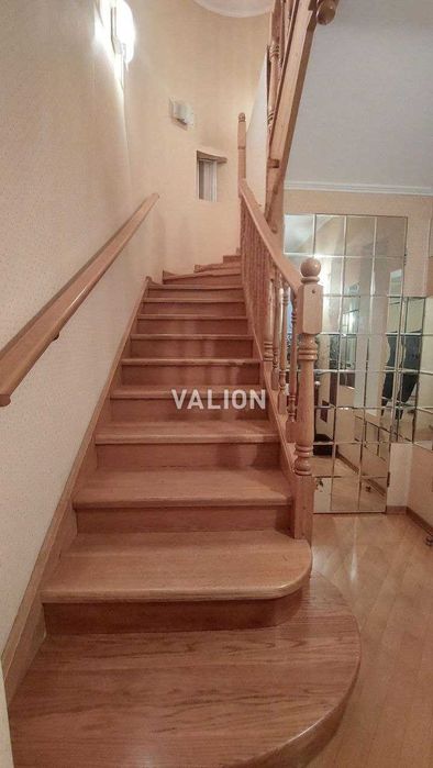 Продаж без% 4к квартири Богдана Хмельницького 62Б Шевченківський р-н