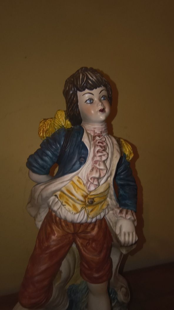 Piękna figura porcelana sygnowana