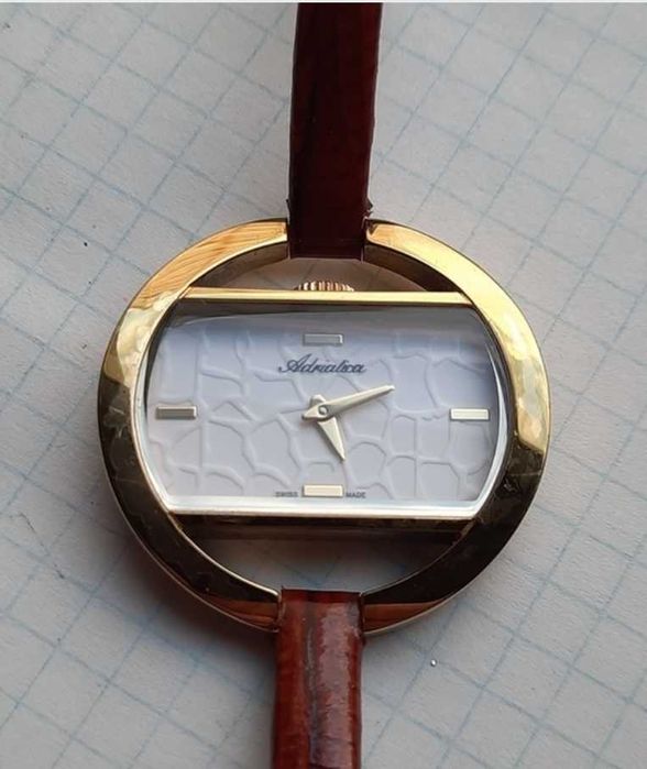 Шикарний швейцарський вінтажний жіночий годинник Adriatica