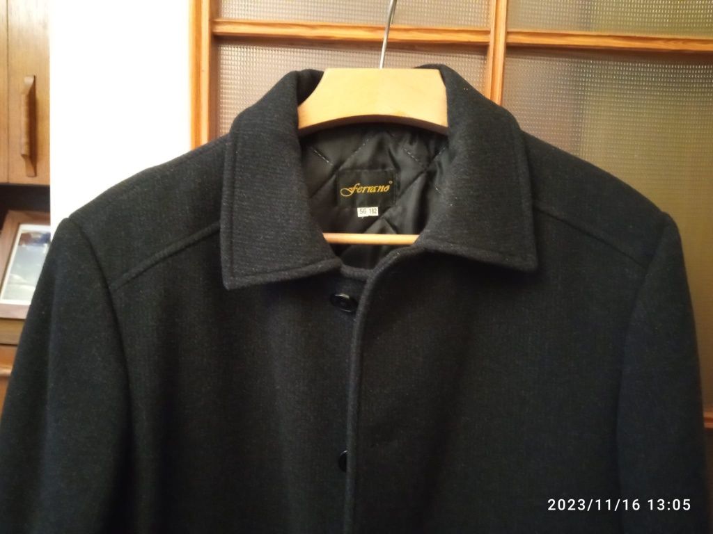 Płaszcz wełniany, rozmiar L marki Ferrano