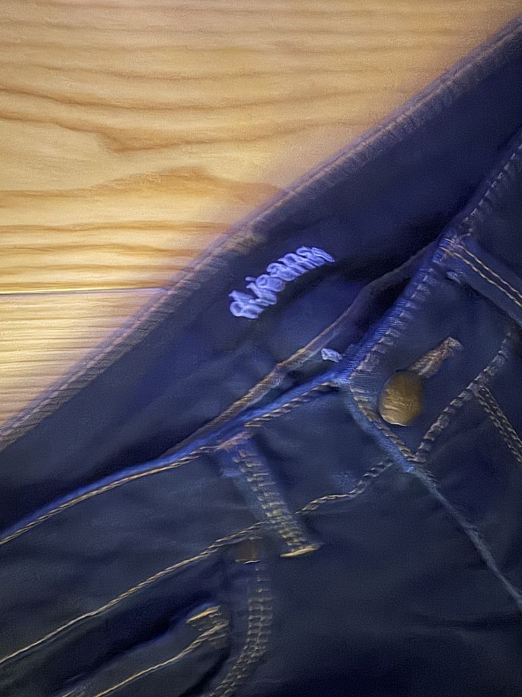 Nowe zgrabniutkie spodnie D-Jeans okazja