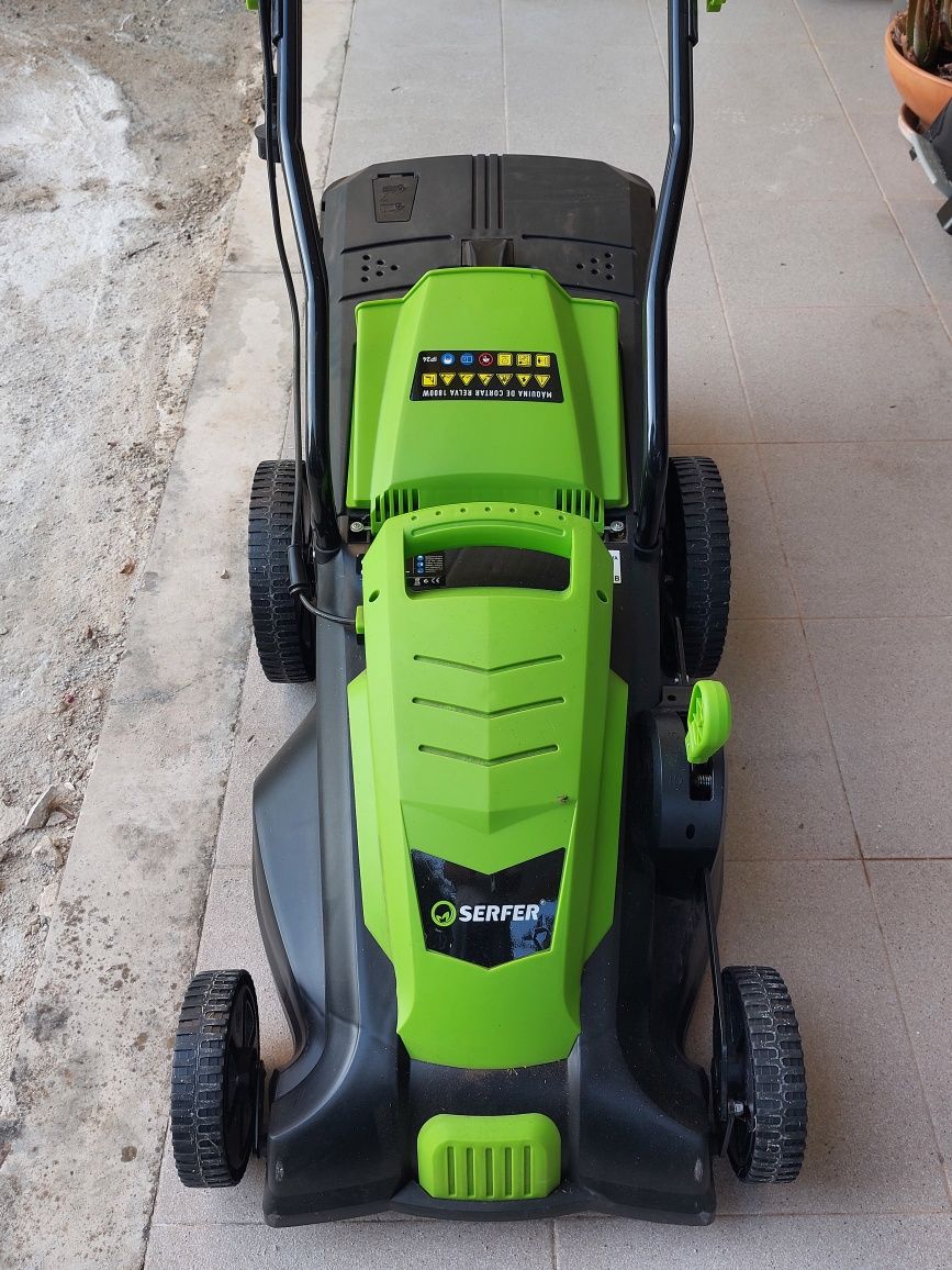 Corta relva eléctrico Serfer 1800w