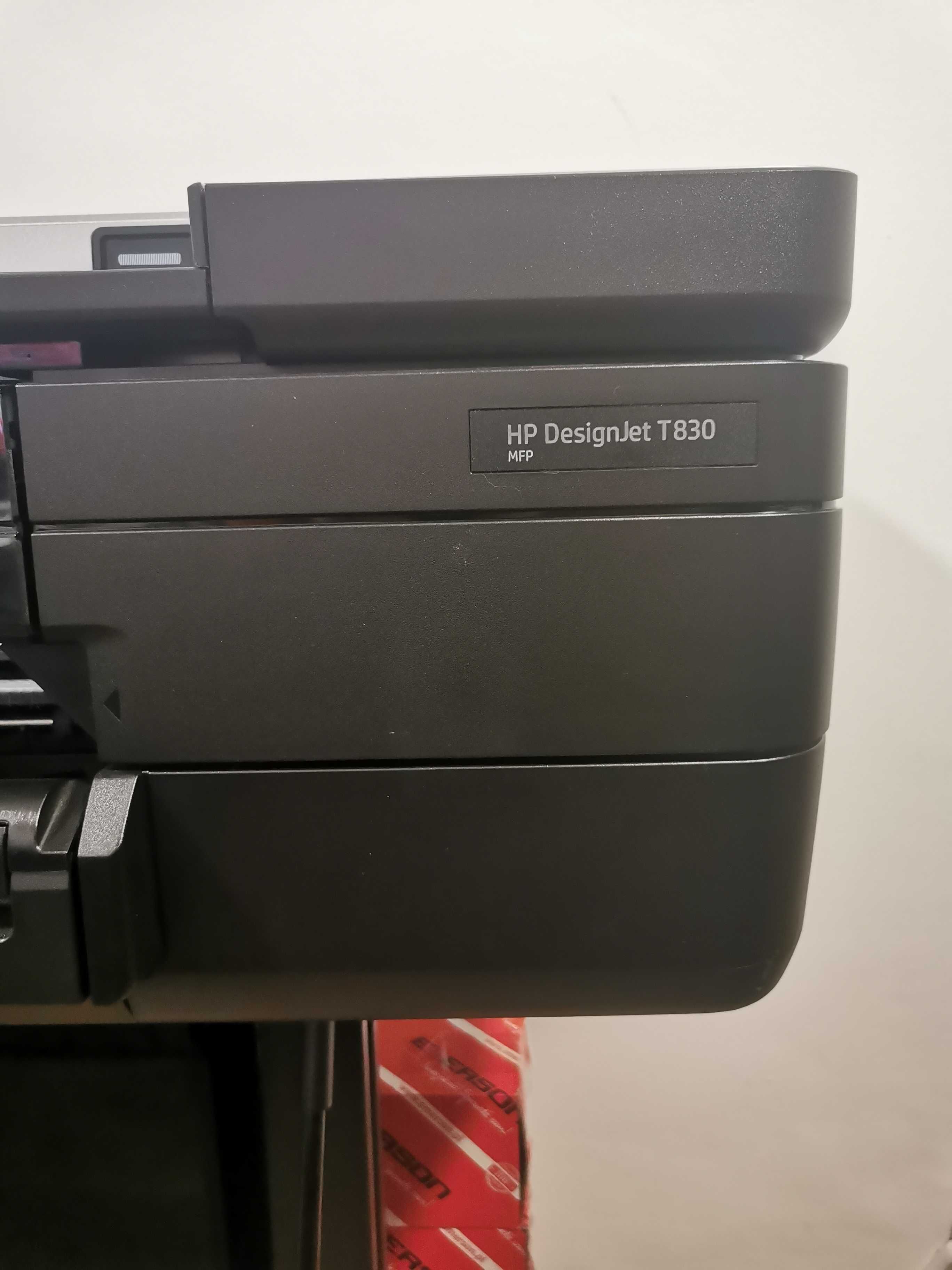 PLOTER HP DesignJet T830 24-in MFP, F9A28A, przebieg tylko 319m², skan