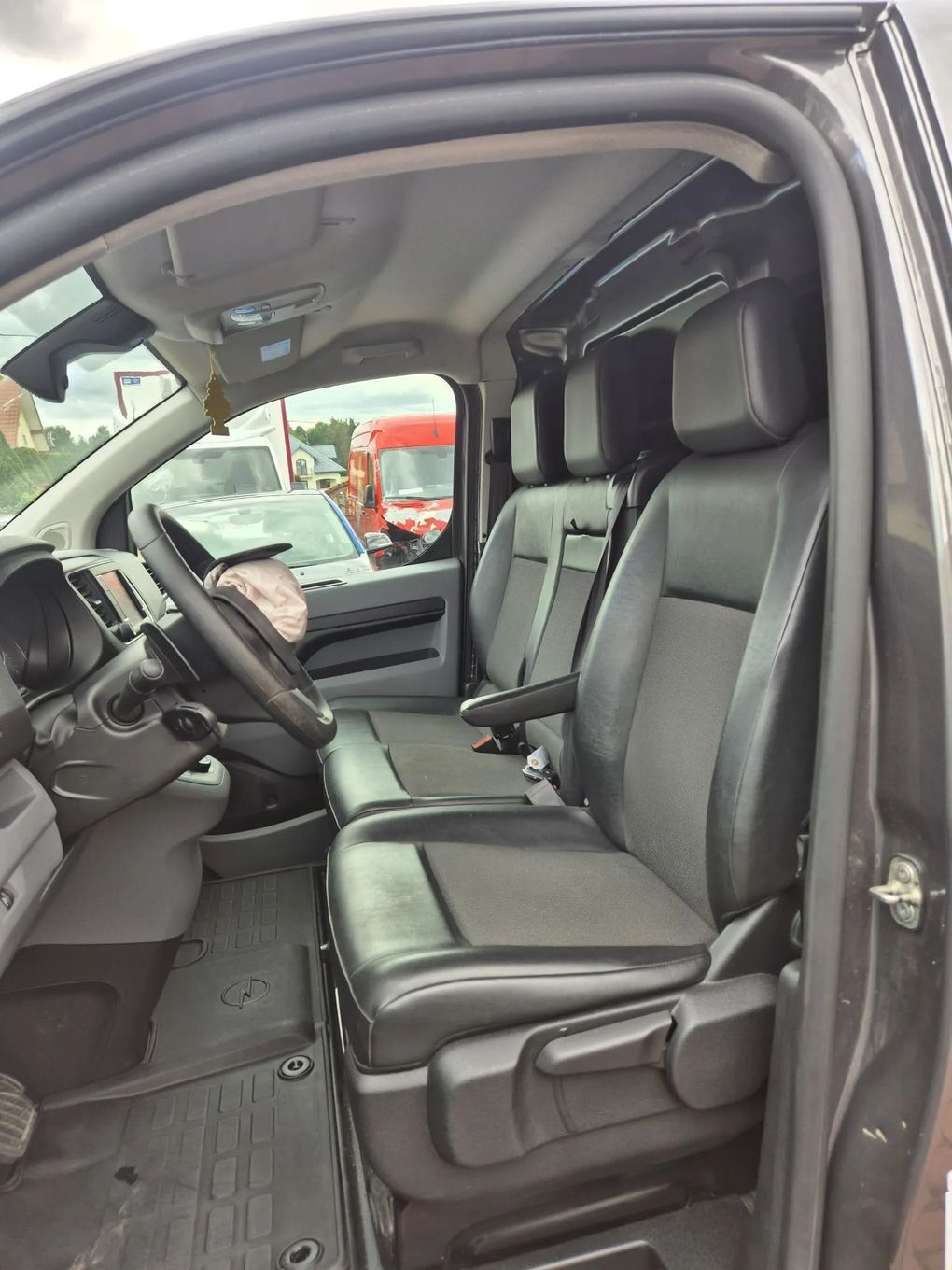 Opel VIVARO 2.0 Automat  2.0 CDTI 177KM Automat Szwajcar