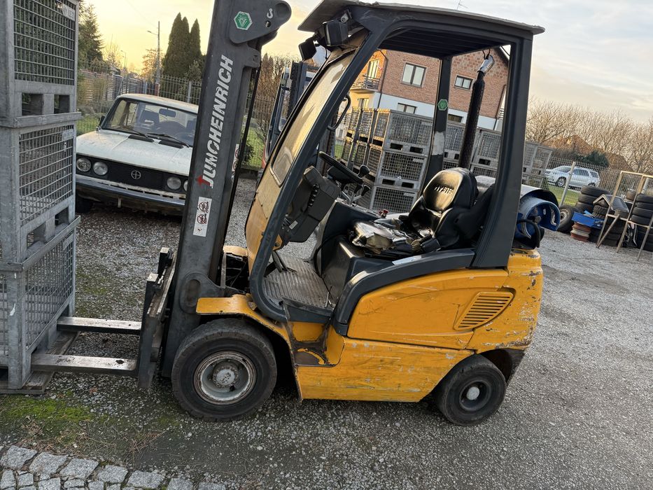 Wózek widłowy JUNGHEINRICH TFG 316 , triplex , wolny skok