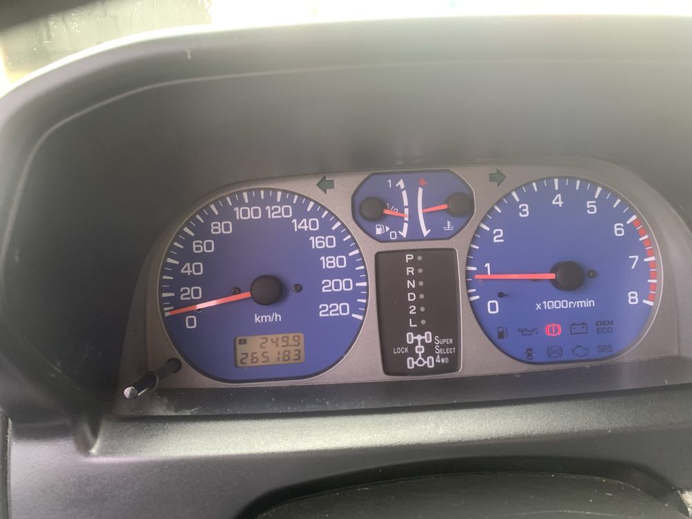 Продам джип Pagero pinin