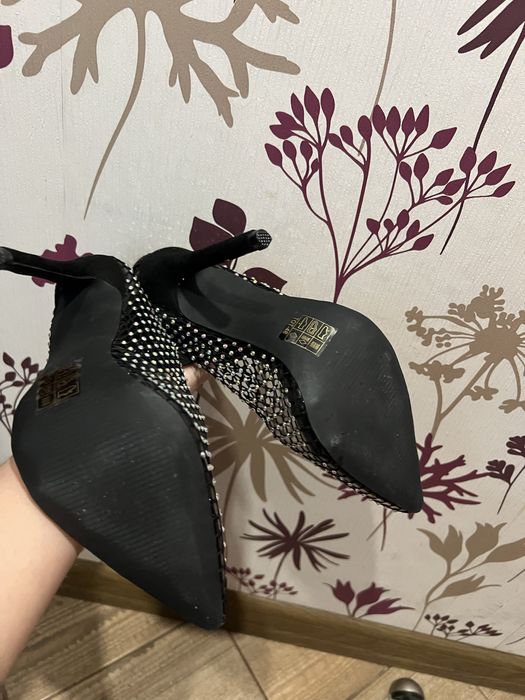 Туфлі-панчохи зі стразами