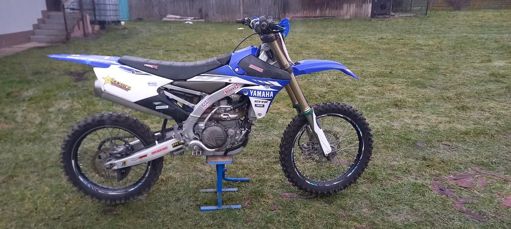 Yamaha YZ450F stan super na wtrysku