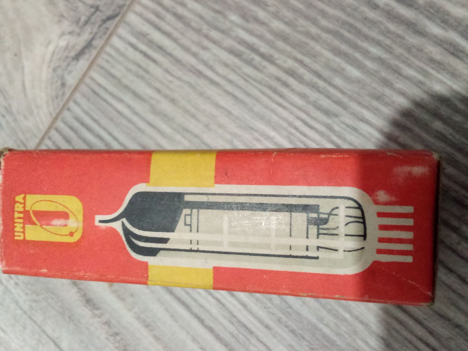 Lampa Elektronowa UNITRA Pct 82
