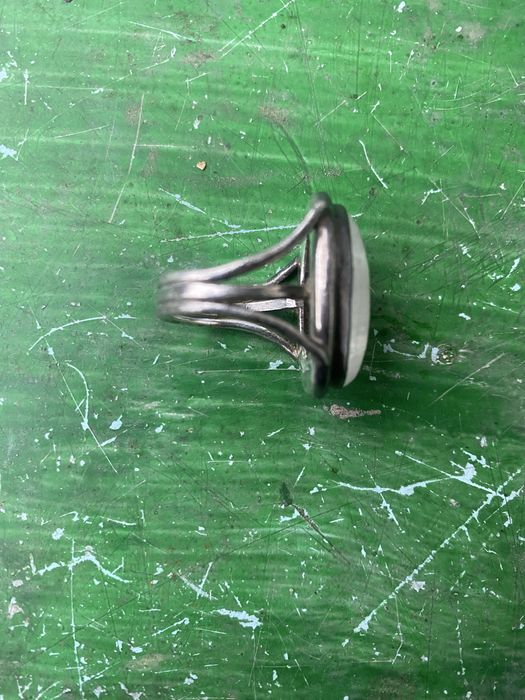 Срібний 925п перстень з місячним каменем