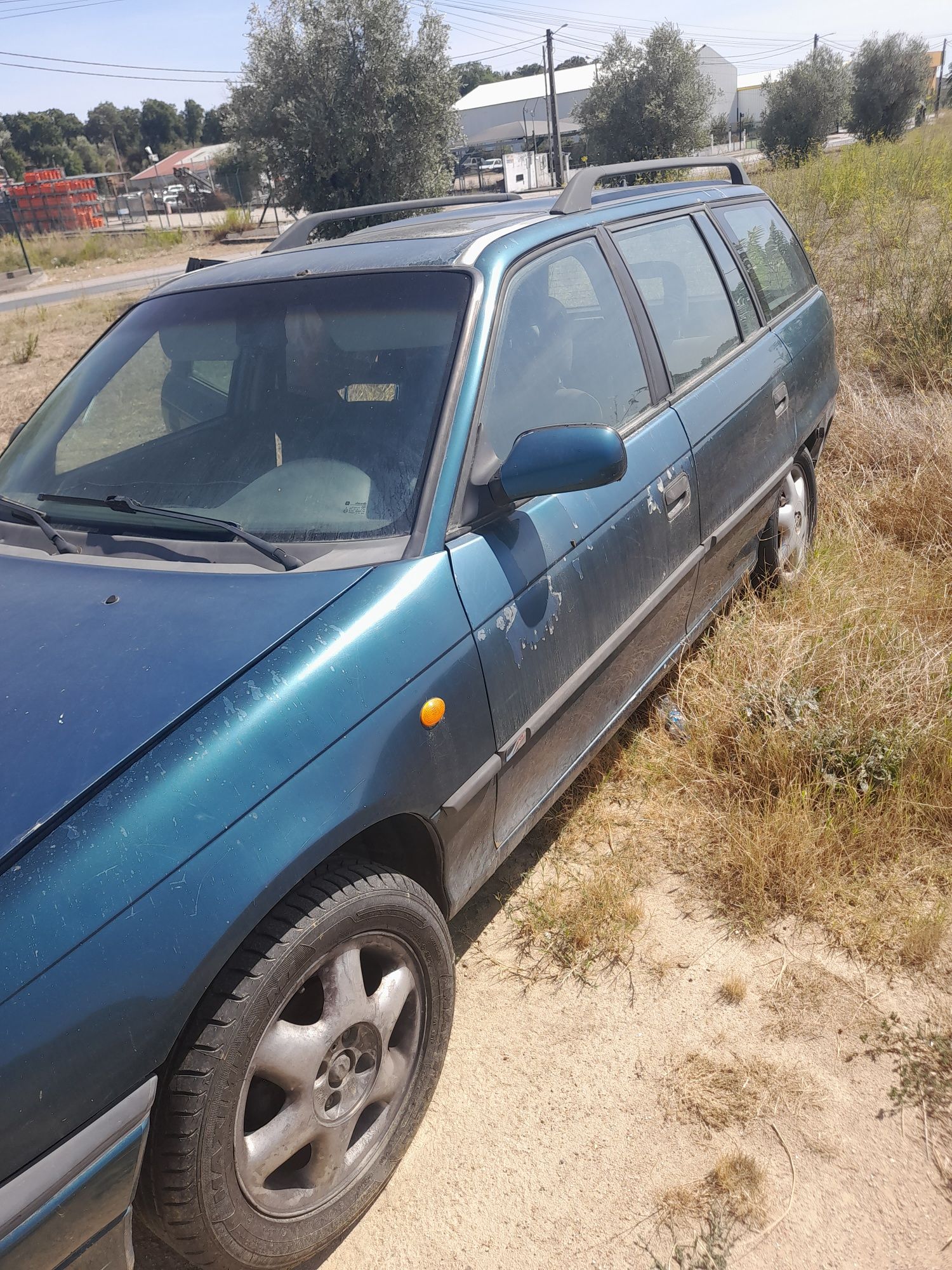 Carrinha opel astra caravan