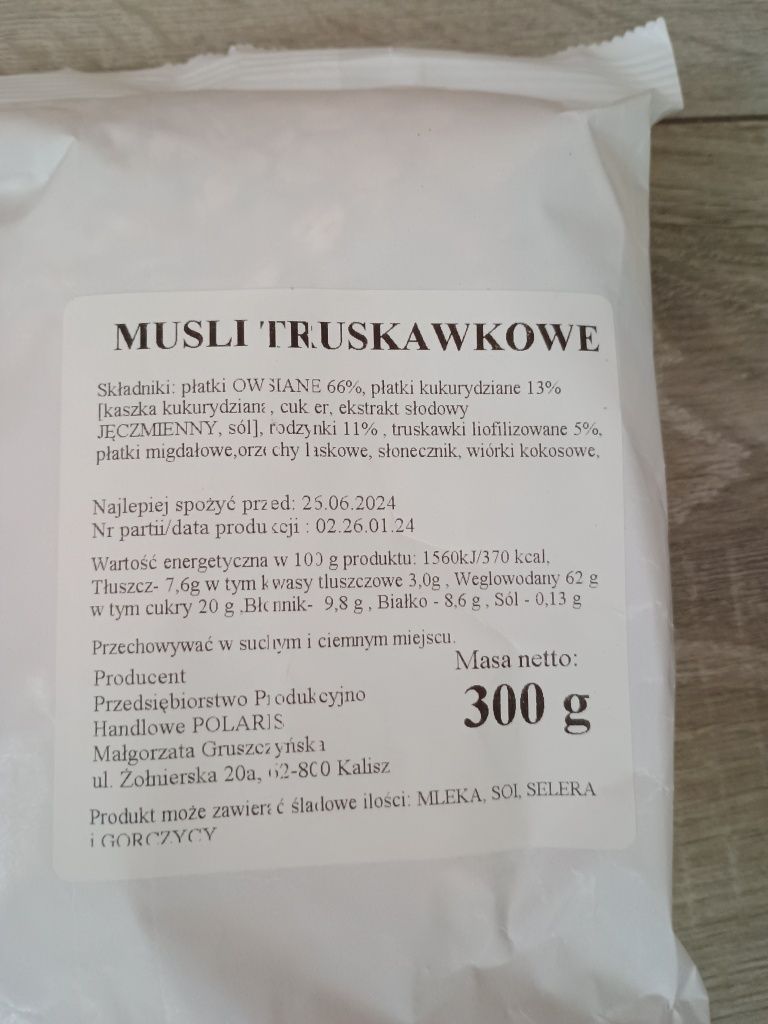 Musli wojskowe, truskawkowe, jabłkowe,morelowe.