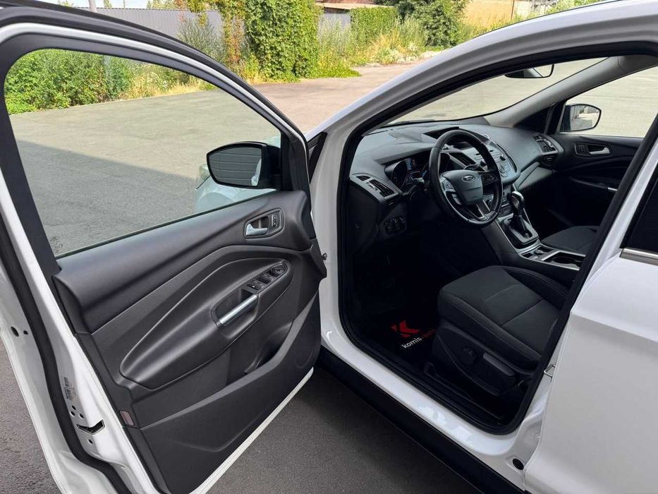 Продам  Ford Kuga 2017. Можна в розстрочку, під викуп.