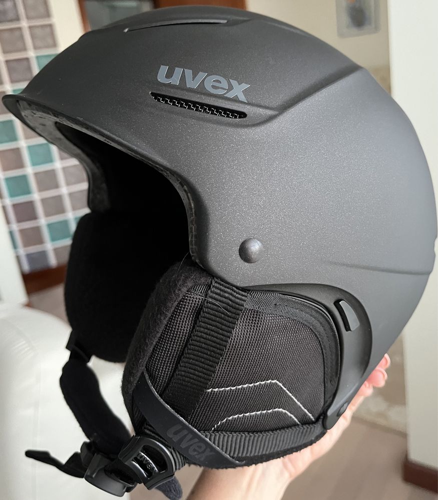 Гірськолижний шолом Uvex black mat