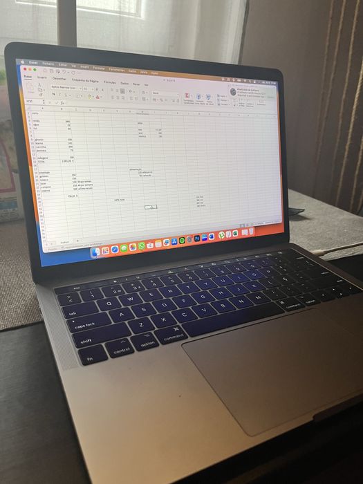 Macbook pro retina Touchbar 13.0 fatura e garantia