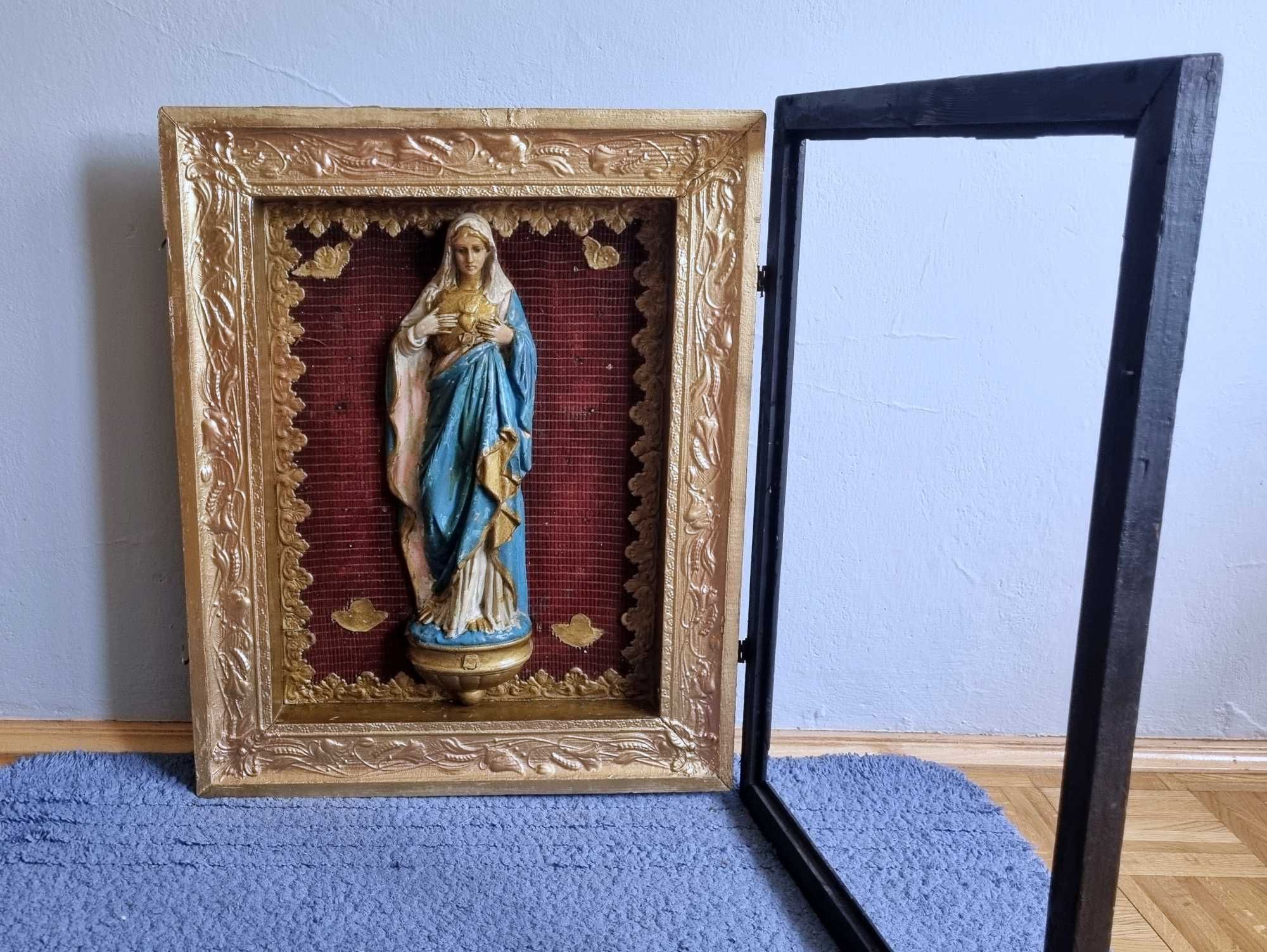 Figurka Matki Boskiej z sercem w podwójnej ramie