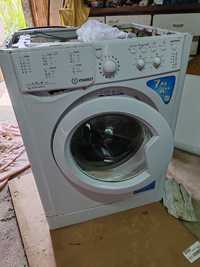 Peças - Máquina lavar roupa Indesit IWC71252