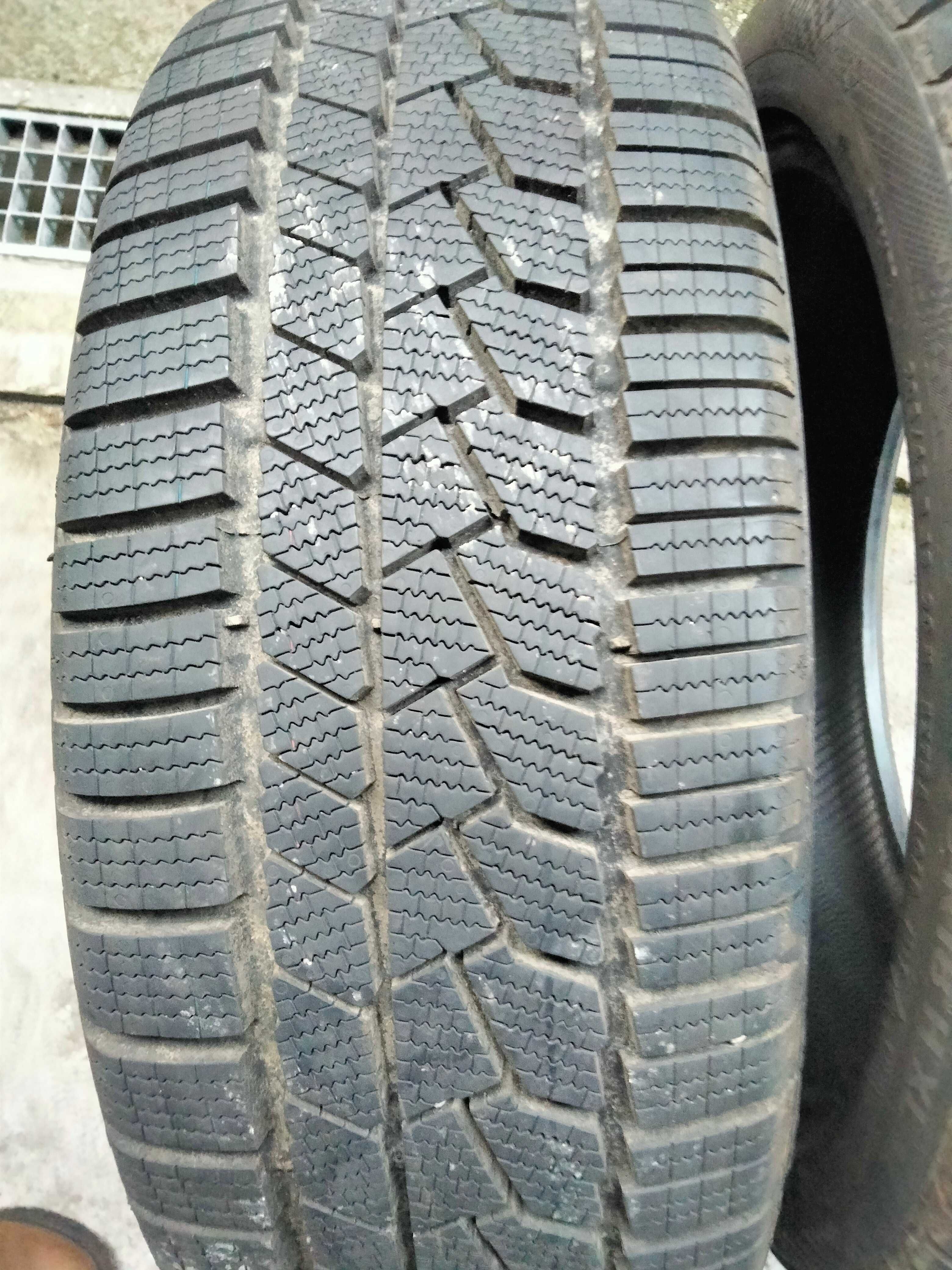 205 45R18 Continental