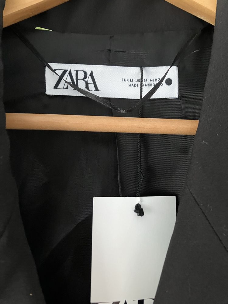 Kamizelka elegancka Zara z metką M (skl. 349zl)