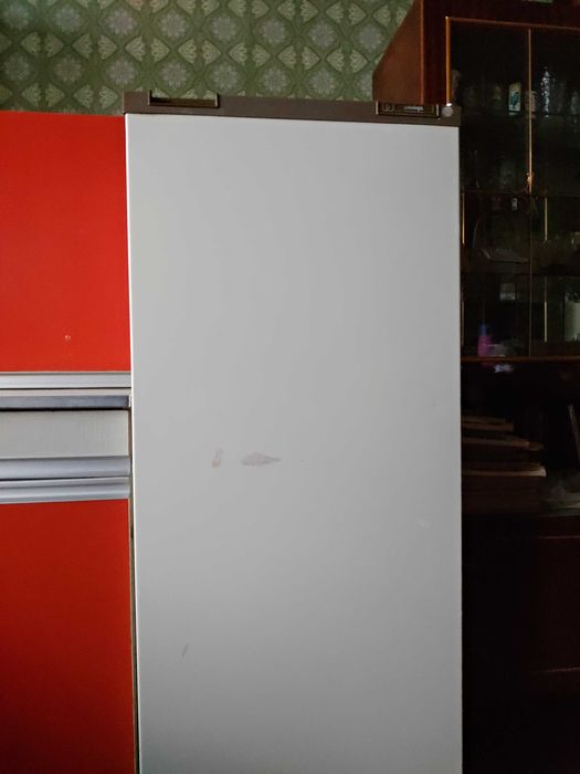 Продам холодильник Снайге 15Е