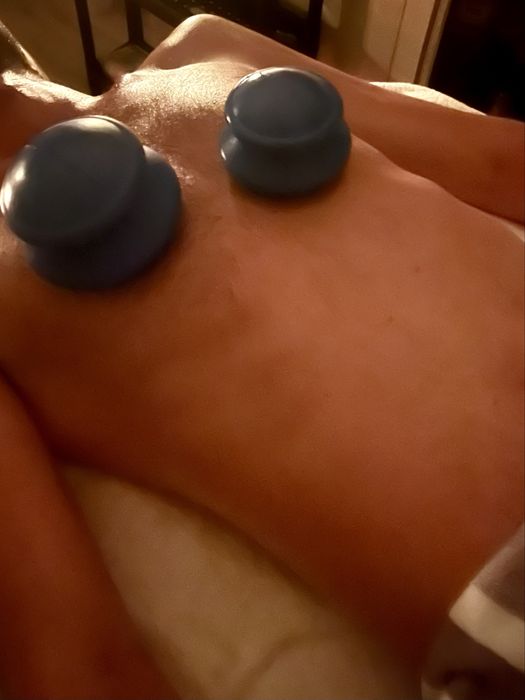 Masaże: klasyczny, banka chińska, relaksacyjny, goracy wosk. Drenaż.