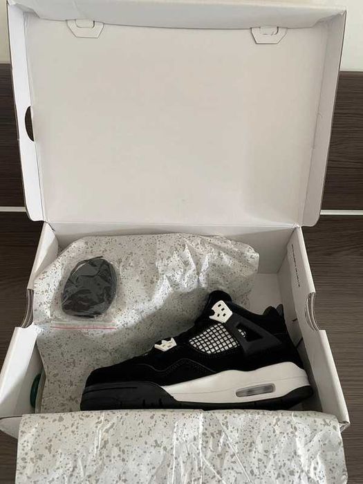 Jordan 4 Retro White Thunder R.43