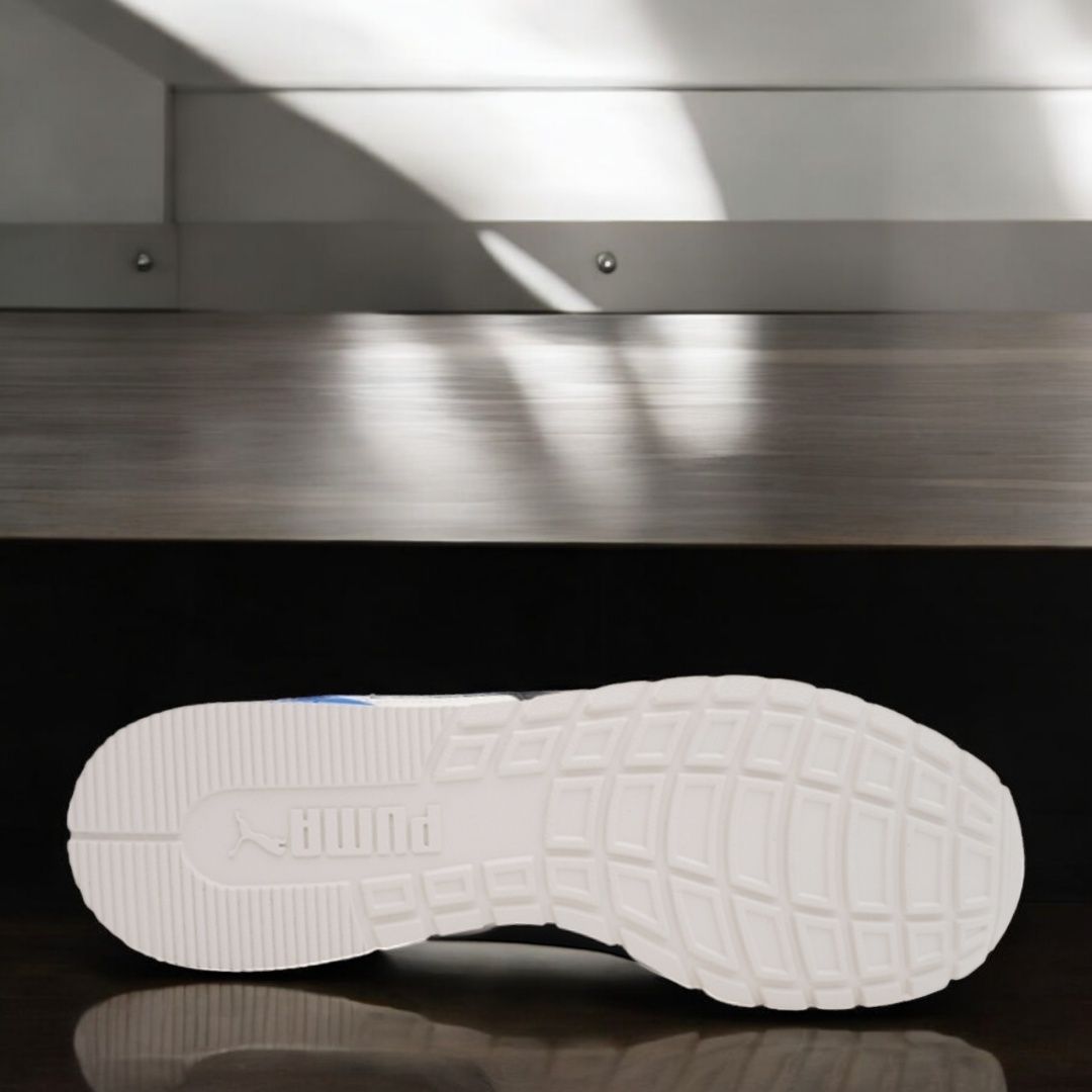 Чоловічі кросівки Puma ST Runner v3 NL(Оригінал)41-26,5см і 44,5-29см.