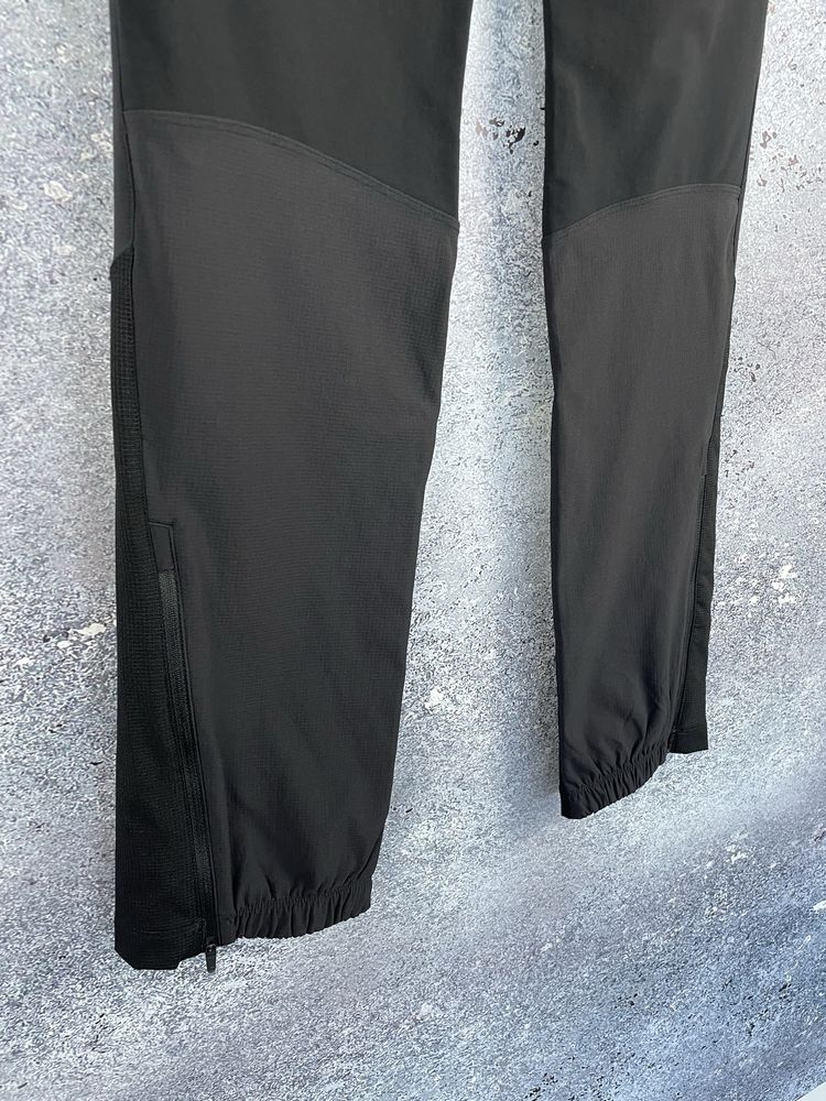 Штани The North Face Circadian Slim Trousers Штани для кемпінгу