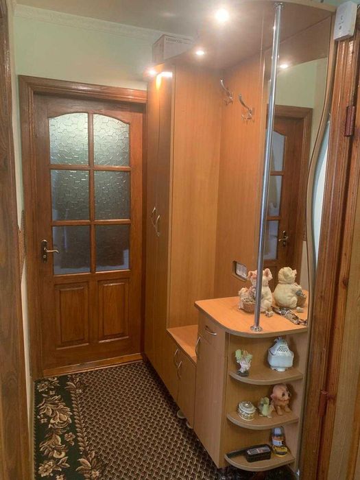 Шафа для коридору