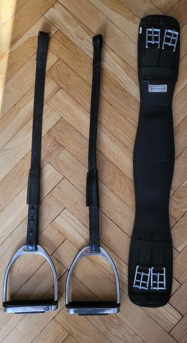 Siodło ujeżdzeniowe Prestige Roma Dressage  łęk 33 siedzisko 17"