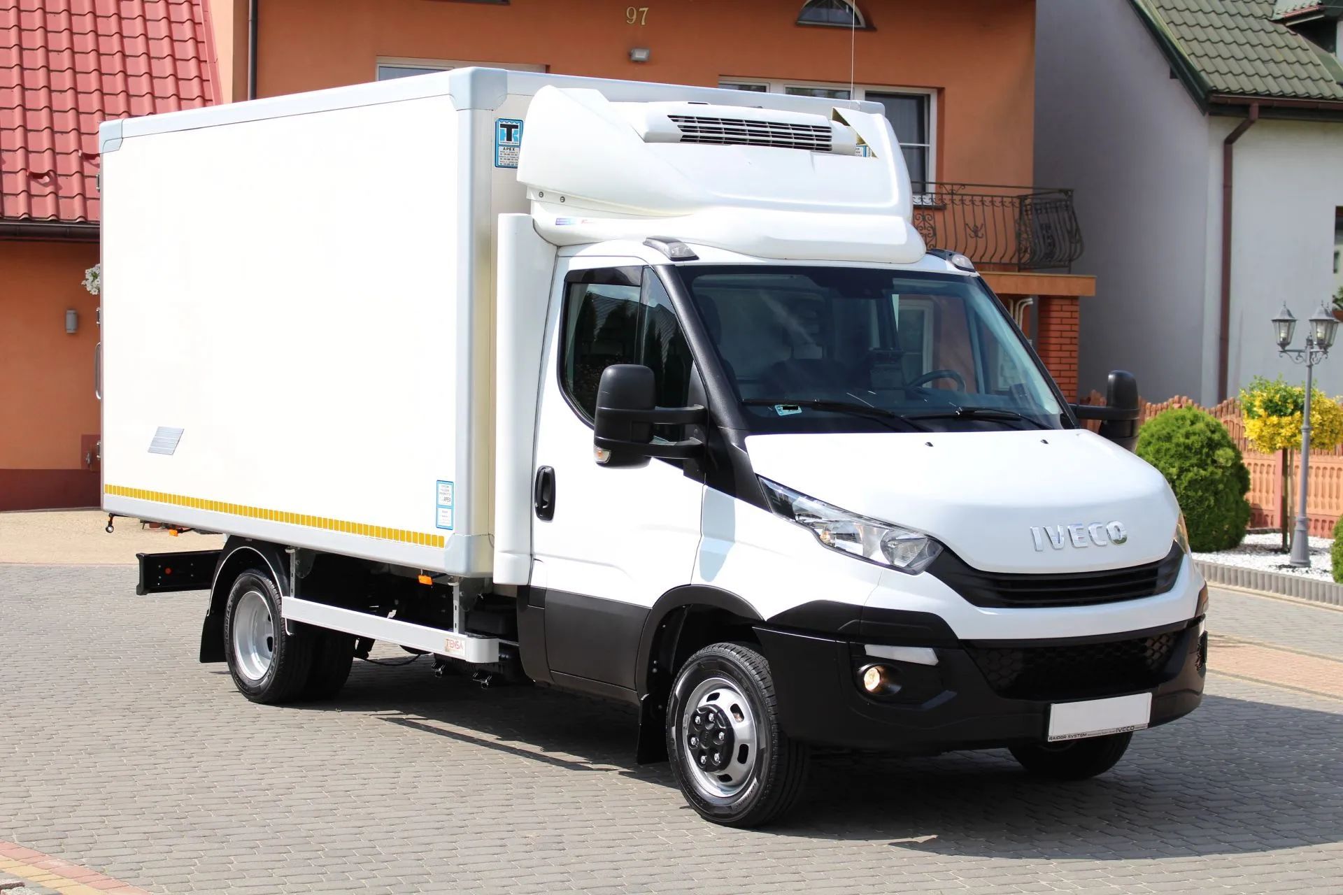 Iveco DAILY 35C15 / CHŁODNIA/IZOTERMA / THERMO KING V300 MAX / POLSKI SALON/3