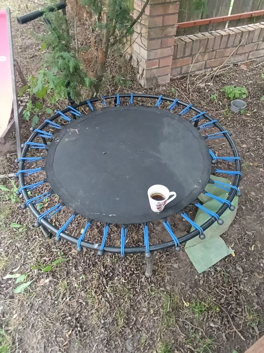 Sprzedam trampolinę małą
