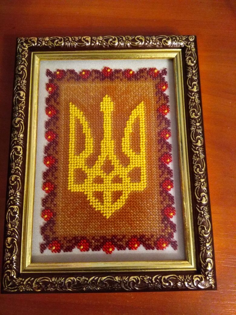 Картина вышитая бисером