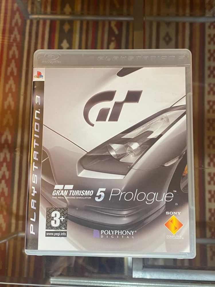 Vendo gran turismo 5 ps3