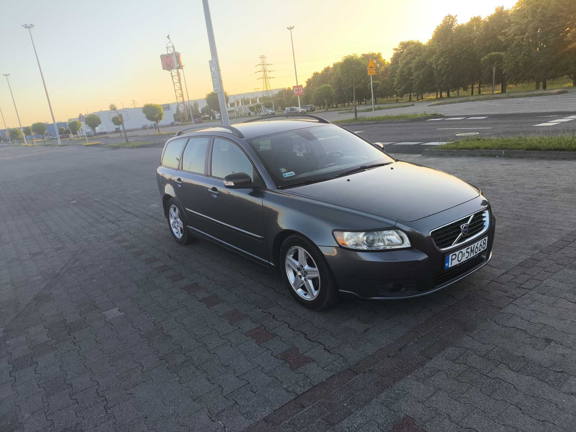 Volvo V50,2010 roku 1.6 diesel.