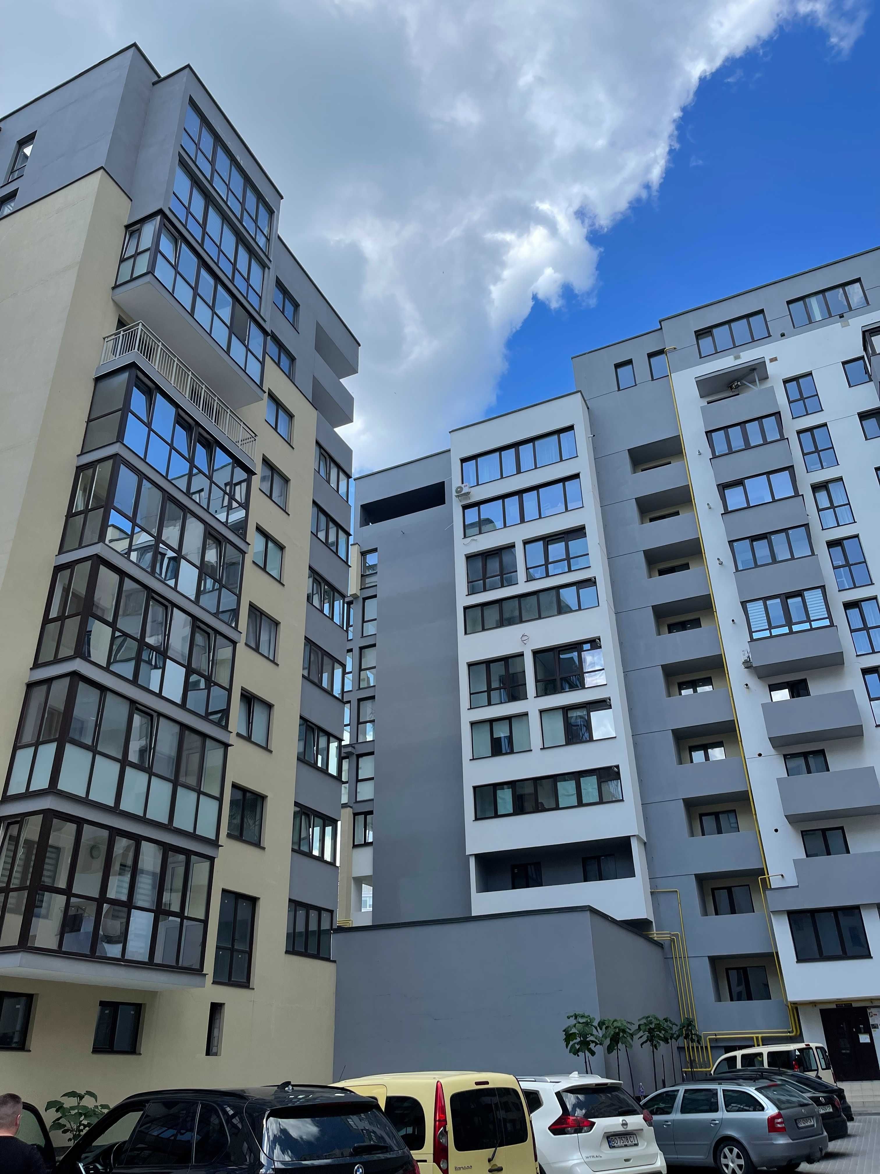 Продам 3-х кімнатну квартиру, Проспект Степана Бандери 36.