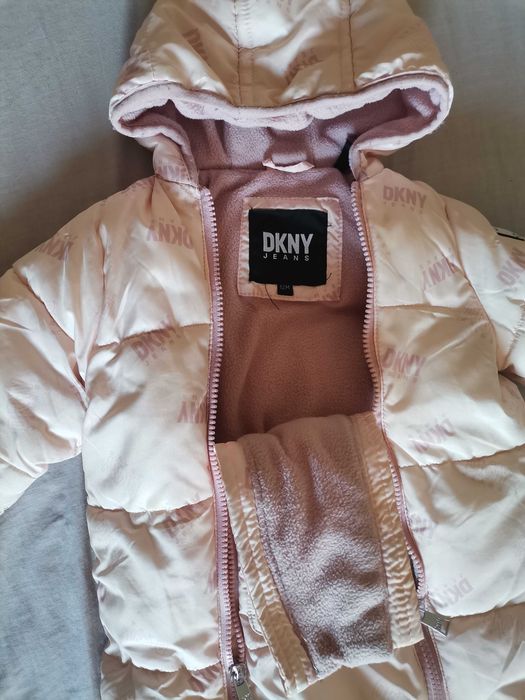 Kombinezon DKNY 12 miesiecy, lekki