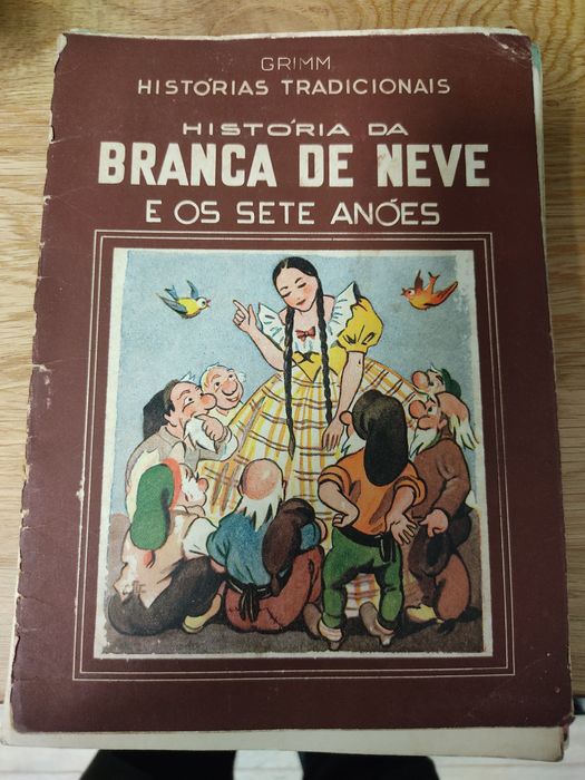 Livro Branca de Neve e os sete anões