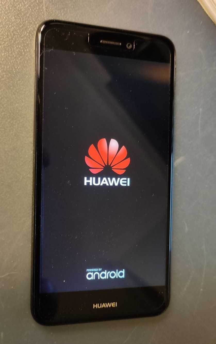 HUAWEI P8 Lite 2017 (5.2'' - 3 GB - 16 GB - Preto)