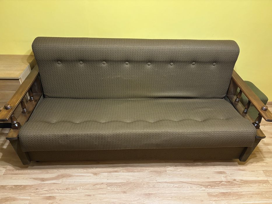 klasyczna kanapa rozkładana z PRL-u – stan bardzo dobry Retro Vintage