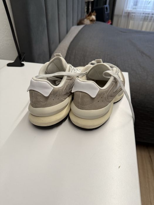 Кросівки Mango( натуральні,замш) 37 розмір