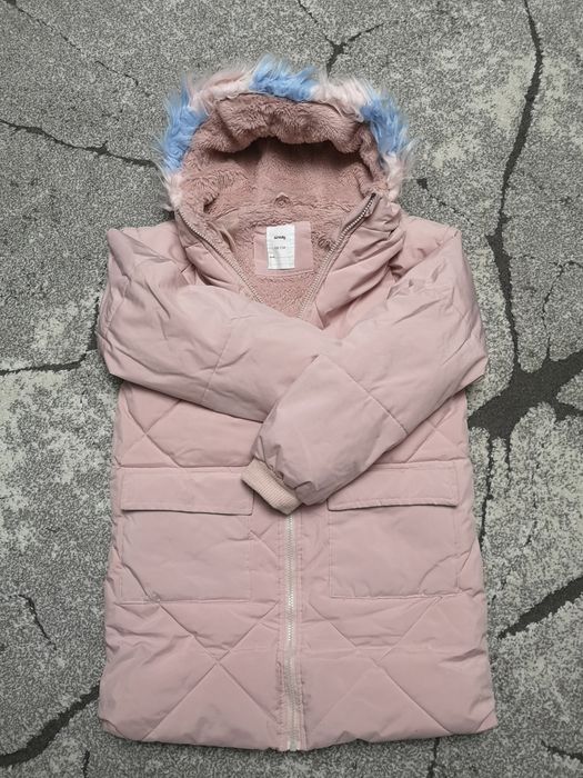 Zimowy płaszcz dla dziewczynki rozmiar 152 Sinsay