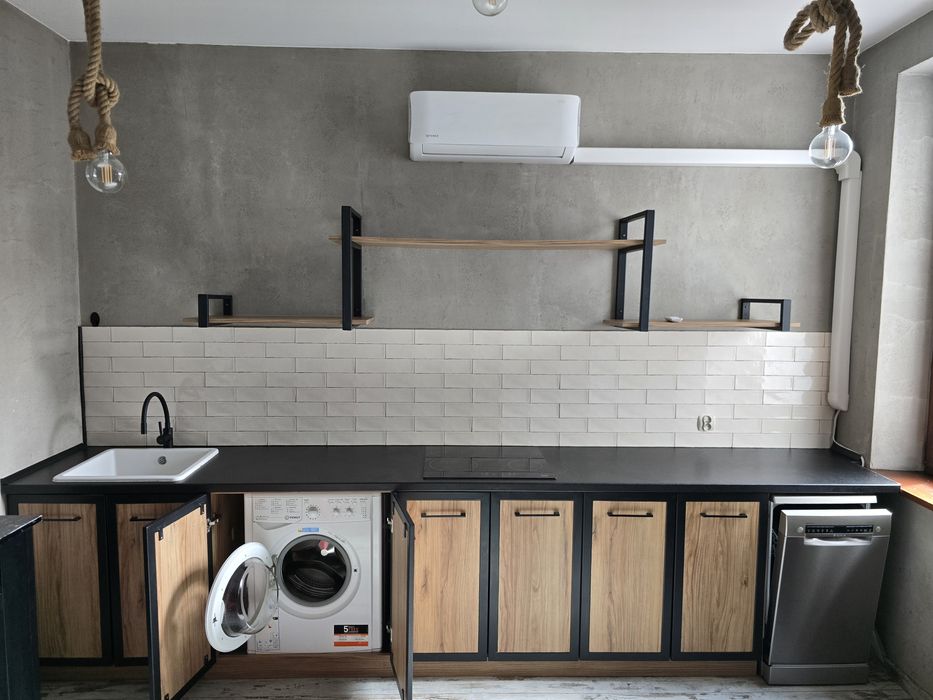 Mieszkanie bezczynszowe na wynajem 44m plus piwnica i strych.