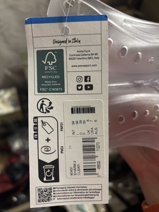 Продам жіночі аквашузи Arena р.39 (довжина стопи 25см)