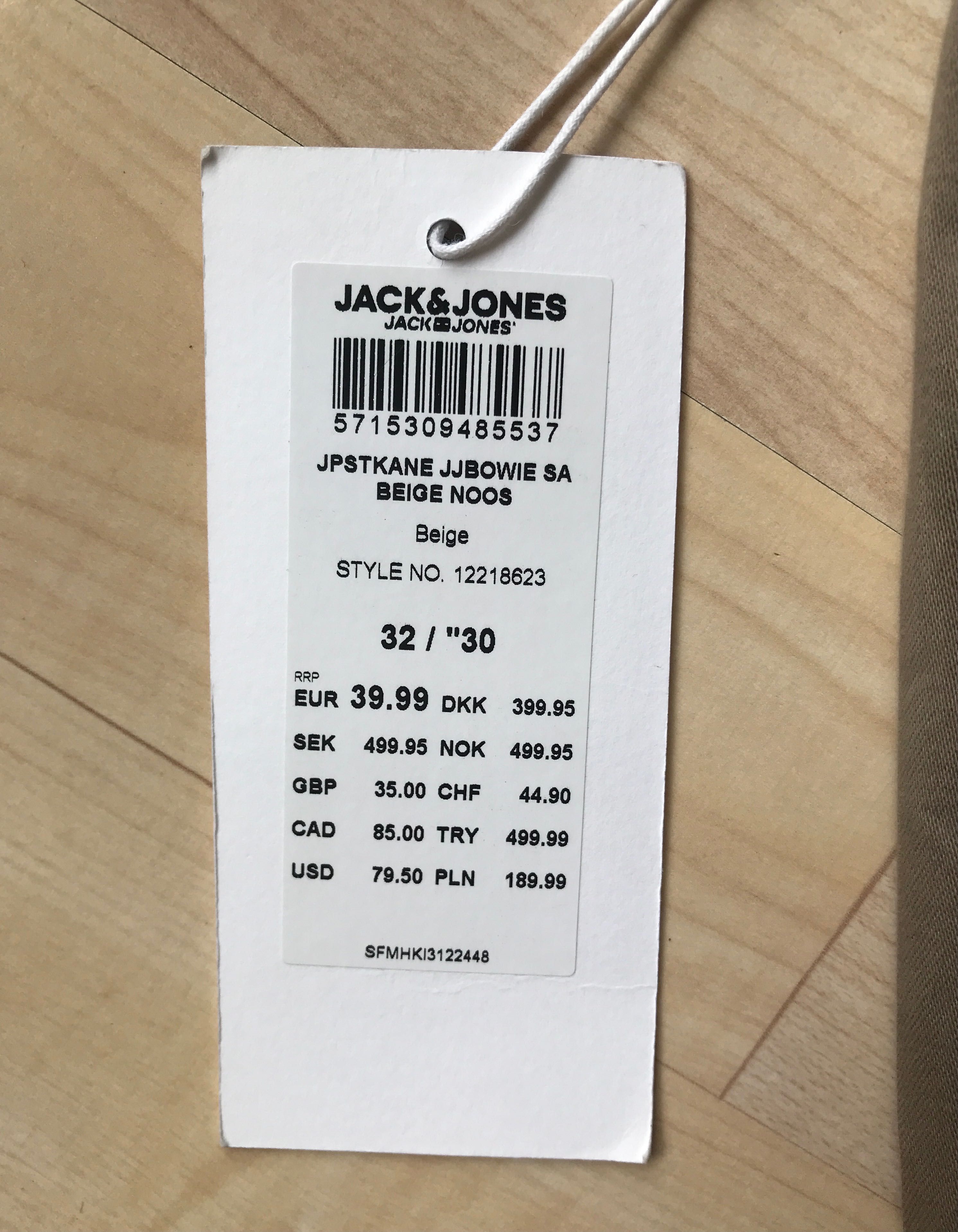 Spodnie Jack and Jones nowe