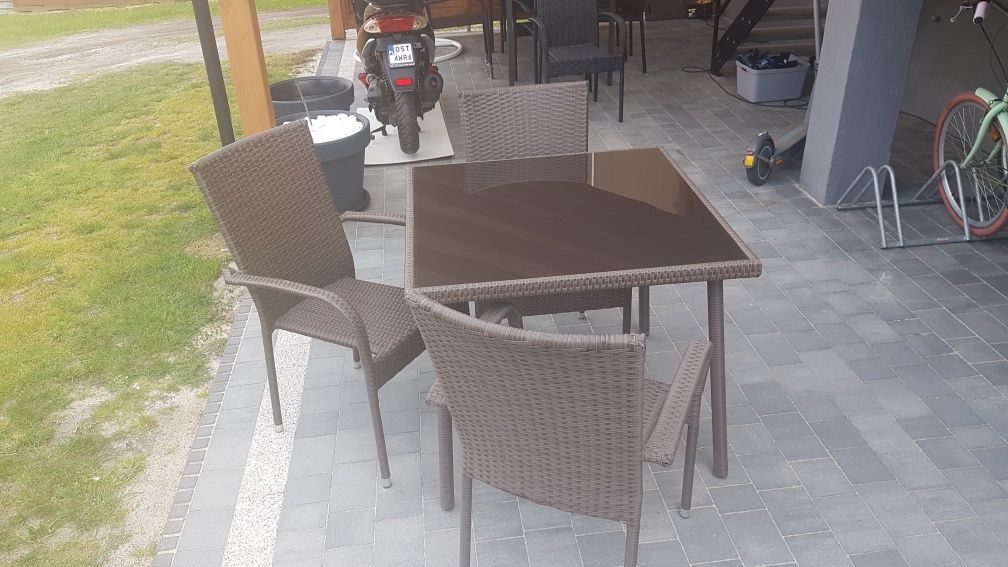 Stół + 3 krzesła RATAN Brązowe