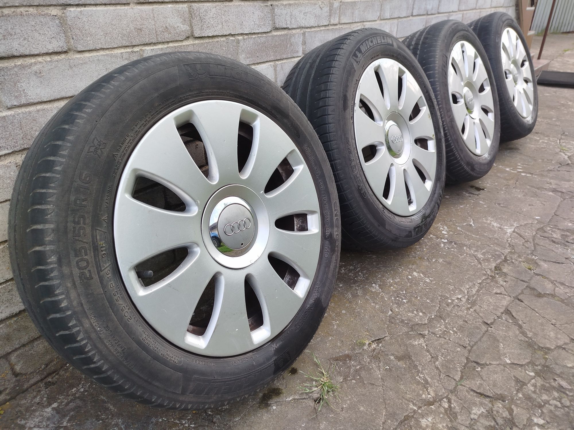 Alufelgi 16 cali Audi .